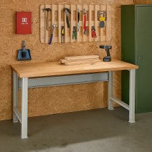 Arbeitstisch mit verstellbaren Beinen, 1500 mm