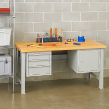 Arbeitstisch mit 3 Hängeschubladen und Schrank, mit verstellbaren Beinen, 1700 mm