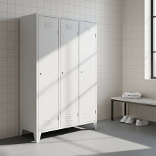 3-türiger Kleiderschrank mit Trennwand und Beinen