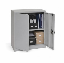 Universeller Metallschrank, 800 mm breit, mit 2 Fachböden (zerlegt)