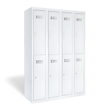 8-türiger Kleiderschrank mit kurzen Türen