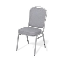 Konferenzstuhl mit grauer Polsterung und silbernem Gestell.