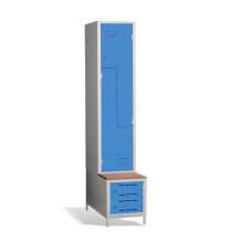 2+2-türiger Kleiderschrank mit Z-förmigen Türen, eingebauter Sitzbank und Schuhschränken, RAL 5010