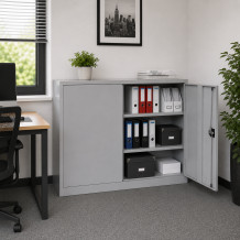 Niedriger Büroschrank für Dokumente, 1200 mm breit, mit 2 Fachböden